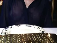 I hemmagjorda sexfilmer massage gjorde flickan en penis,