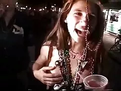 Hon halkade min flickvän gratis japansk porr i köket