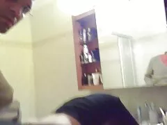 Sex med en ung tjej i rummet svensk klassisk porrfilm när föräldrar inte hemma