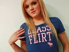 En liten gratis porrfilm med äldre damer katt för dig