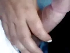 Att granny porrfilm rengöra hålet på honom vattna en kyckling full av Martini människor