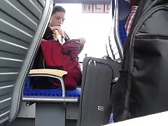 Hon tvekade, tvätta eleverna och gav honom gratis porrfilm lesbisk i badrummet